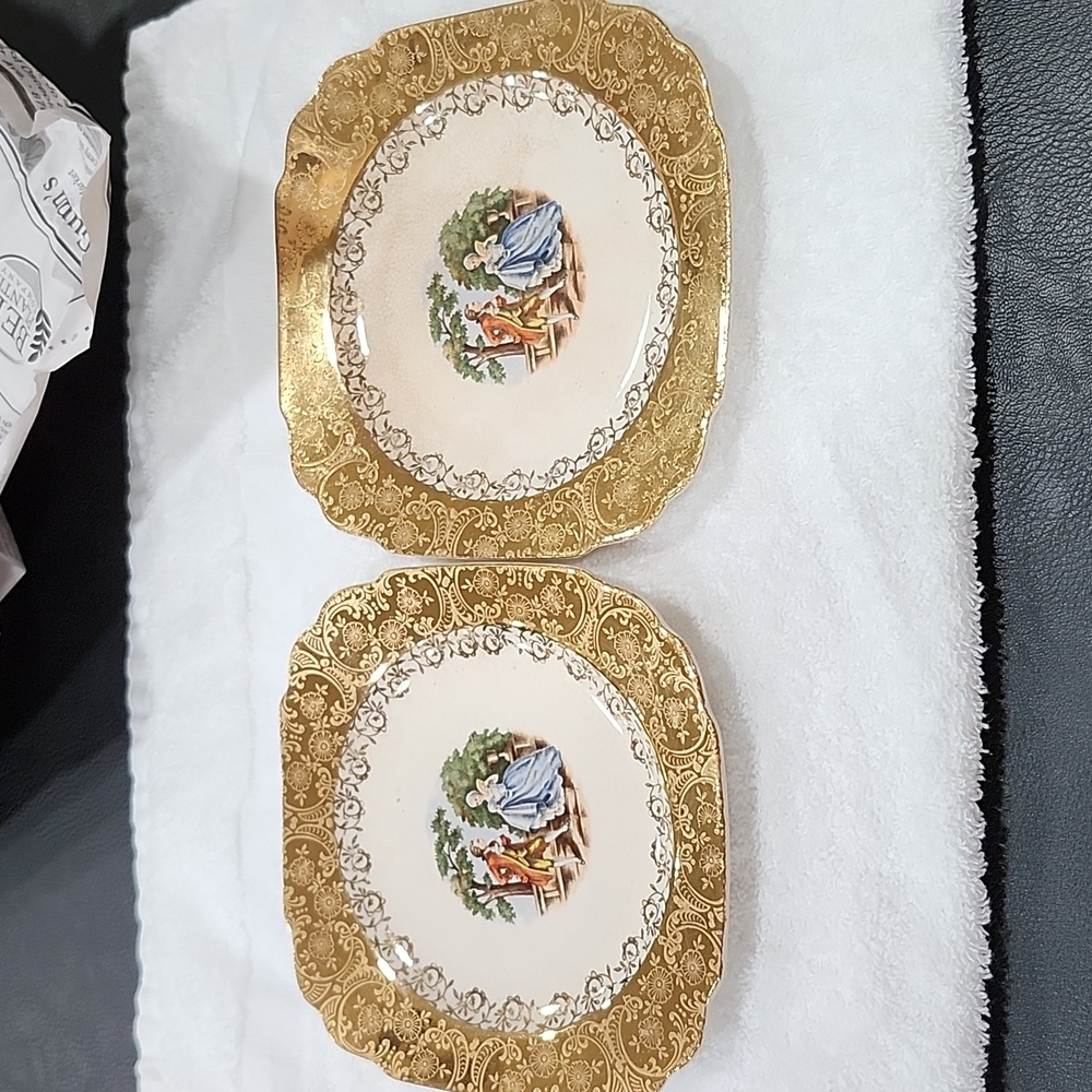 VINTAGE GOLD ATLAS FINE WARRANTED 22 KARAT GOLD CHINAWARE DESSERT PLATE SET